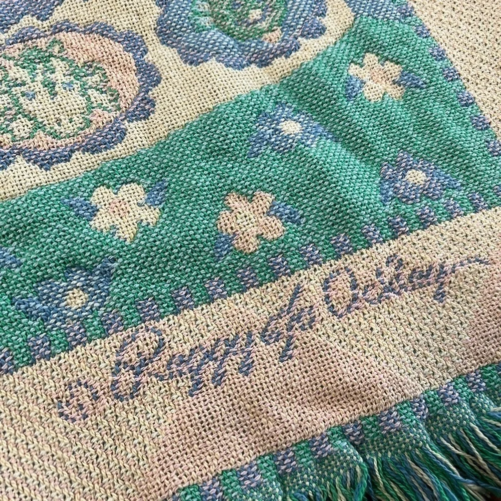 Vintage Crown Crafts Goodwin Weavers Pastel Fringe Trim Carousel Blanket Animals